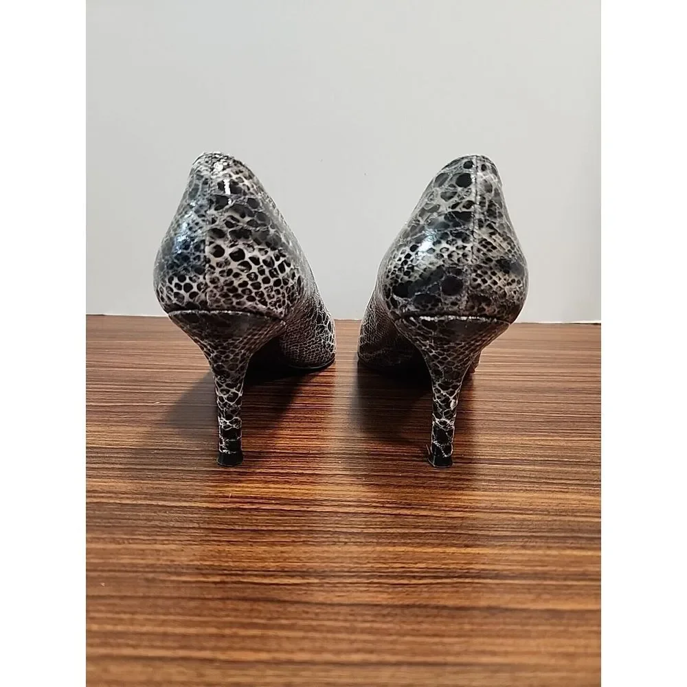 Stuart Weitzman elevate your
